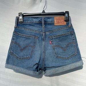 Levi’s Jean Shorts juniors size 25 light blue